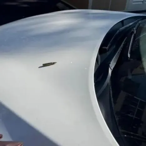 رصاصة M16 على الزجاج الأمامي لسيارة مديرة مكتب بن غفير